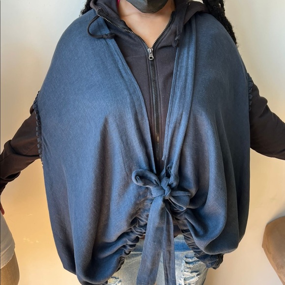 Paula Raia Kimono Vest - Picture 4 of 12